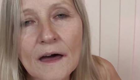 GIlf blonde riding thick and big cock