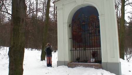 Man picks up blonde whore and fucks her in snow