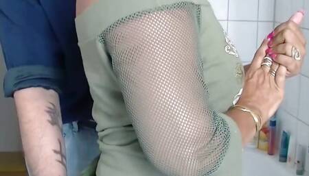 Horny gilf wearing high heels gets fucked in bathroom