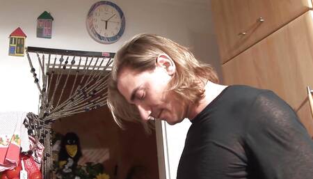 Horny blonde mature gets screwed in the kitchen