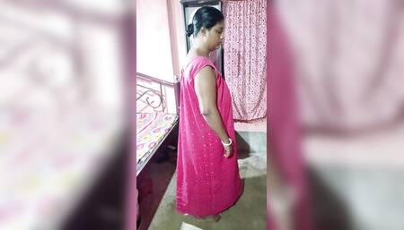 Solo Performance - Villege Wife Showing Her Secret Asset for to Be the Model