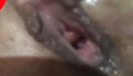 I love to masturbate