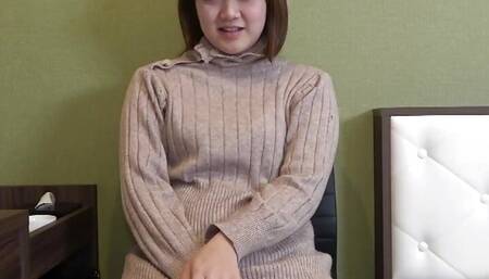 Japanese Teen Amateur Exposes Pussy For Creampie