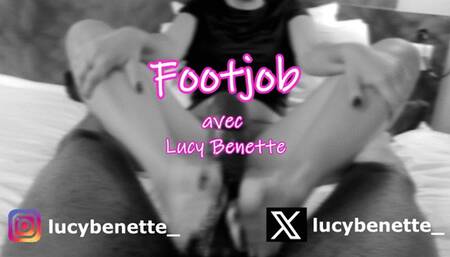LUCY BENETTE - FOOTJOB #1 : Mais quel feeling !