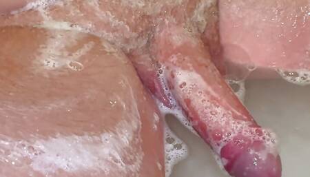 Uncut takes a Bath