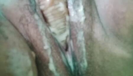 Sexy Filipina Milf Loves Making A Lot Of Cream