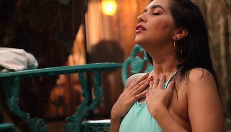Latina Fucking in Outdoor Yoga Session