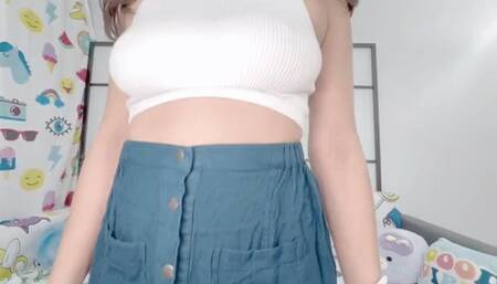 School girl gets hands on lessons in SEX ED