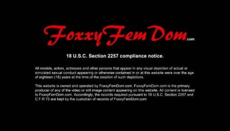 Luna makes you jerk off in front of her HIDEF