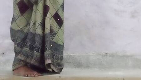 Desi Sasu Maa Ko Mare Bana Ke Chodaan Hindi Audio