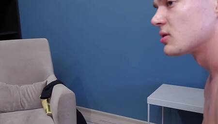 Damaged Car, Satisfying Apology: Wife's Mouthful Gesture