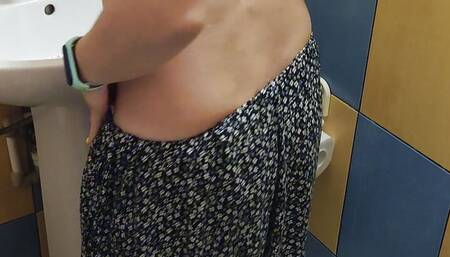 Fucking in the shower milky MILF and her hairy pussy. She spray some milk on him to make his extra hard 4K