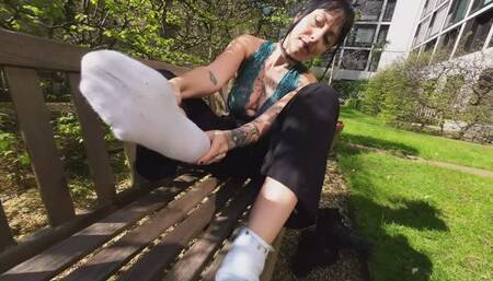 Footboy Gets The Perfect Snack On Lunchtime Break At Work