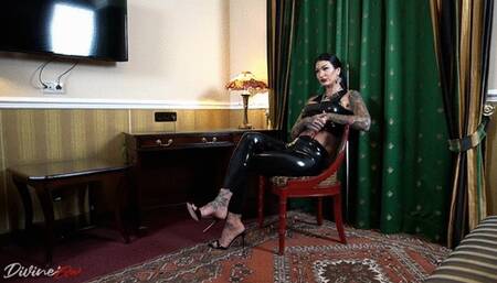 Foot fetish Divine Eve and Mistress Damazonia [720p]