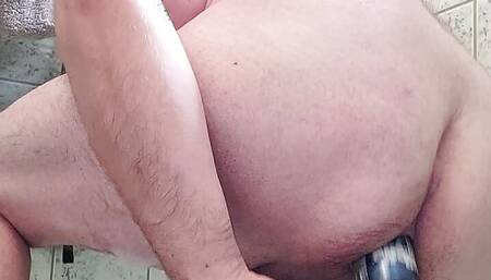 Bathtime fun with my fat ass and tight asshole