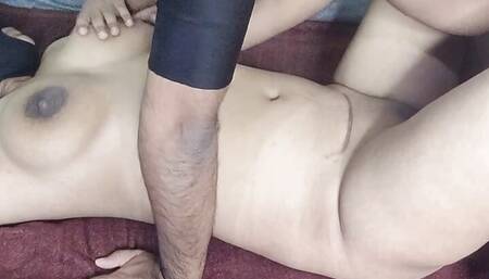 Desi Bhabhi romances with her naughty devar