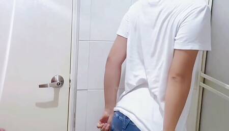 Cruising straight footballer fucks bareback young gay man takes off his condom in bathroom and cums inside his ass creampie open