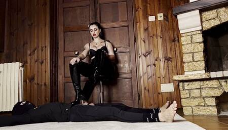 Extreme Boots Trampling