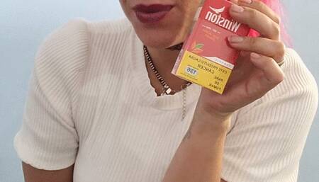 Free hands smoking cork Winston cigarette - dangle cig