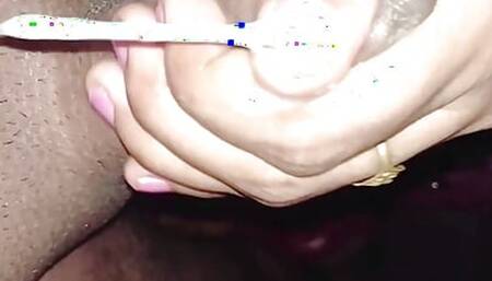 Biwi ki garam chut ki chudai karke pani nikal di