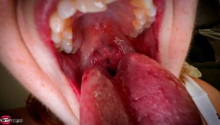 Zee Devours Raquel's Tiny! - 4K