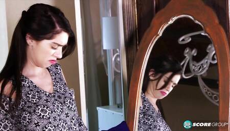 Teen Joseline Kelly Tries Her Mom's Boyfriend's Cock On For