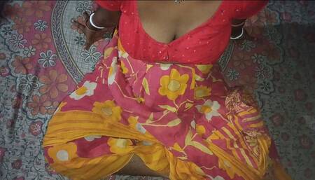 Desi village husband aur wife ki chudai-in desi village husband wife doggy style fucking