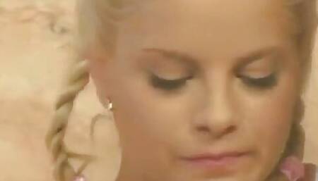 Cute College Teen Young Kimmy Spreads