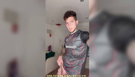 Football Player with Fat Cock Wants Fuck You, Boygym
