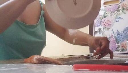 WASHING DISHES MAKES ME HORNY THE NEIGHBOR WATCHES ME THROUGH THE WINDOW AND I SHOW HIM MY BIG TITS