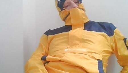 Wank and cum in sports kit