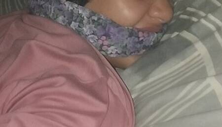 Aida's tearful escape