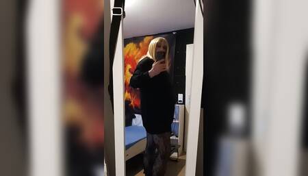 Transvestite Juliet Dances