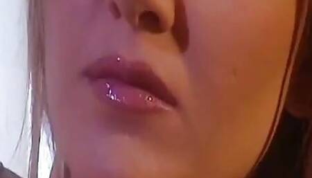 Sexy Luna Cums Alone