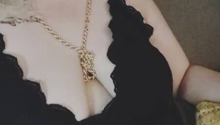 BBW chilling, chatting and have a late dinner