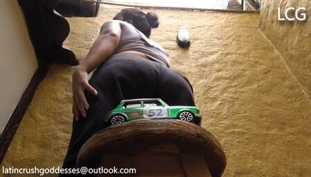 Liz Angry With Mini Cooper