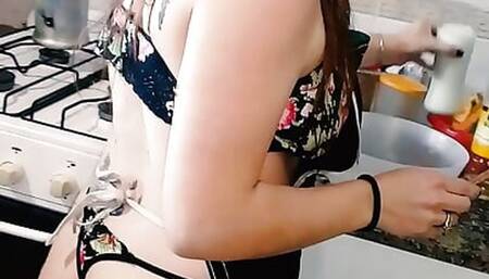 Big tits slut gets hot while cooking and masturbating with cucumber and carrot