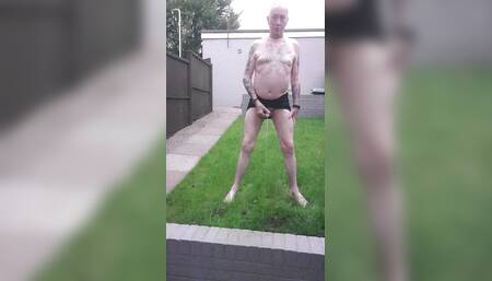 Garden Urination In A Skirt