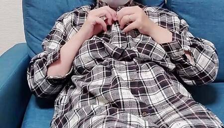 Perverted Housewife Shows off Her Pussy and Masturbates on the Sofa