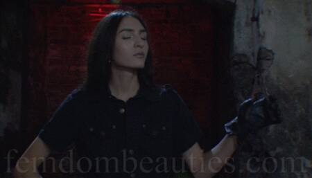 PRINCESS KATHARINA - LOOK AT MY FAVORITE TOOL - 2