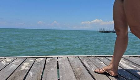 Milah Arches Extreme Crossed Legs Fetish in the beach