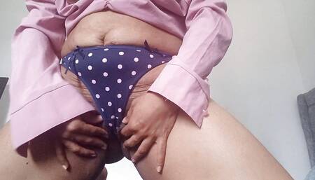 SENSATIONAL!! HORNY MEXICAN STEPDAUGHTER GROPS HER VULVA AND MAKES HER WANT TO SUCK HER PUSSY