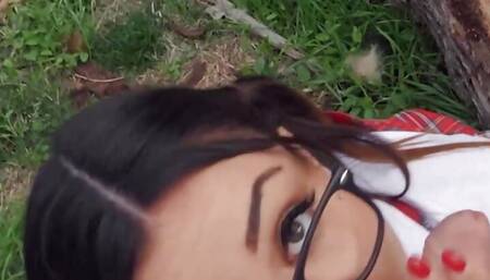 Student Martina Smeraldi Needs Help With Studying Anatomy, Especially The Anatomy Of Jordi's Cock - MOFOS