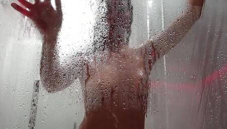 Sensual Shower, Blowjob in the Yacuzzi Then Cums on Tantra