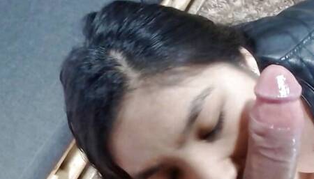 Hot Atina Gives An Amazing Sloppy Blowjob With Facial