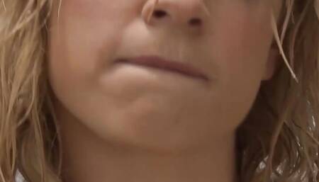 Dahlia gets naughty and squirts all over the beach