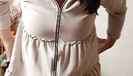 Stepmother seduces stepson's friend until he shows everything