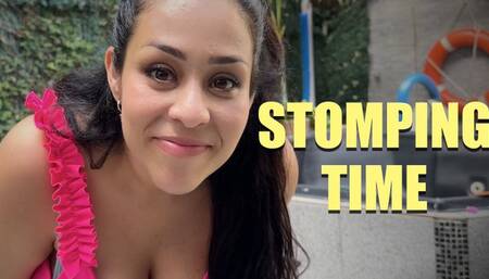 Stomping time 4k Giantess Barbara