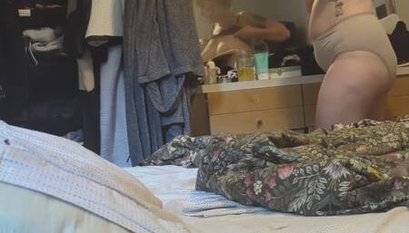 Watching a messy blonde girl get dressed in the morning - voyeurism
