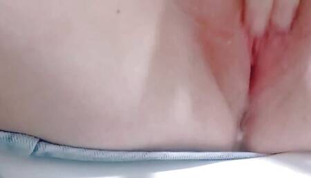 SQUIRTING IN THE SCHOOL BATHROOM